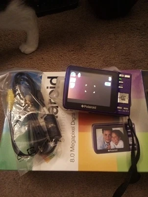 Polaroid I834 8.0 MP Digital Camera - Purple - Image 1 of 4