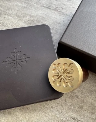 Patek Philippe Eiswürfel Messing Stempel VIP Gift SET Patek Aufbewahrung Box NEU - Bild 1 von 4