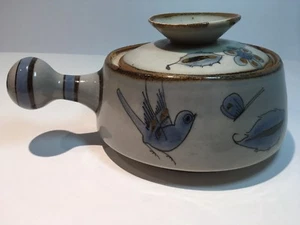 EL PALOMA TONALA MEXICO KEN EDWARDS KE 1.25 QUART COVERED CASSEROLE BLUE BIRDS - Picture 1 of 10
