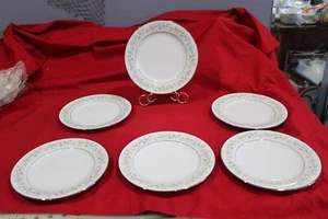 NEW 6 Denise By Noritake Dinner Plates 10.5 “ Scalloped Flowers Pink/Green - Picture 1 of 5