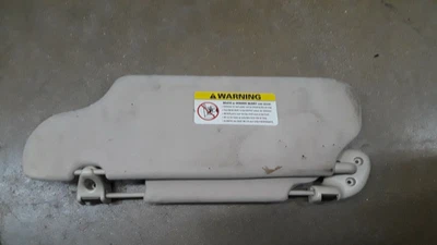 Viseira solar direita passageiro Ford Taurus Mercury Sable 2000-2007 bronzeado fabricante de equipamento original a - Imagem 1 de 4