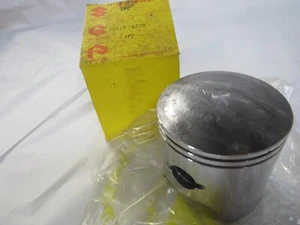 SUZUKI TS400 TM400 NOS STANDARD PISTON 12110-16500 - Picture 1 of 2