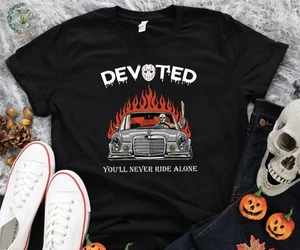 Halloween Party Unisex Tshirt, gruselige Jahreszeit Shirt, Leckerli oder Trick, Devoted - Bild 1 von 6