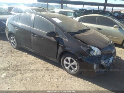 Puerta delantera derecha usada vidrio delantero se adapta a: Toyota Prius Prius 2015 enchufable VIN DP 7 Foto 1 de 4