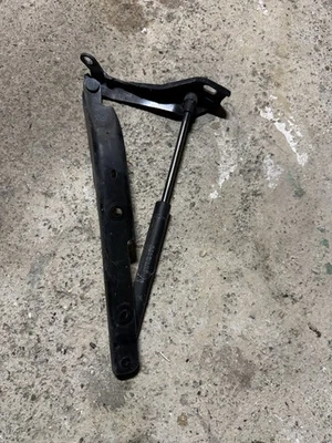 SMART ROADSTER 0.7 03-07 Capó BISAGRA PUNTAL GENUINO 0009221V005 Foto 1 de 3