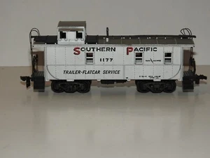 HO scale SOUTHERN PACIFIC #1177 CABOOSE - Picture 1 of 6