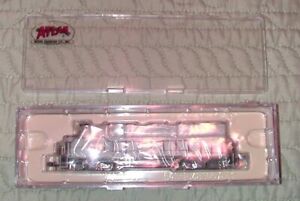 N-Scale Atlas - Undecorated GP-40-2 / DCC Ready #48601 - NIB - Perfect