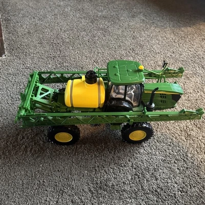 Ertl TOMY LP68214 Big Farm John Deere 1:16 Scale R4023  Sprayer - Image 1 of 4