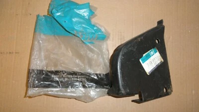 Chevrolet Corvette 1963-79 marco derecho #4 refuerzo 3819338 GM nuevo de lote Foto 1 de 4