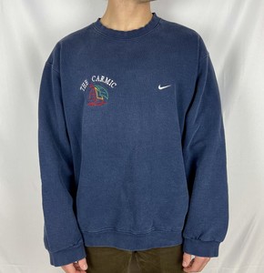 retro nike sweatshirt