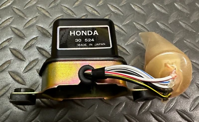 Regulador de voltaje Bosch - 30 524 / 30524 - para Honda Accord / Civic y Prelude Foto 1 de 4