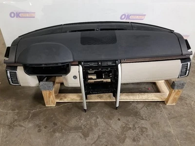 19 2019 LAND ROVER DISCOVERY DASH PANEL ASSEMBLY BLACK BEIGE WITH SRS  - Image 1 of 4