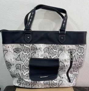 MONTANA WEST HANDBAG BLACK AND WHITE - Picture 1 of 3