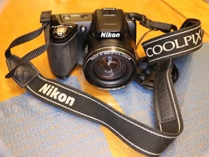 Nikon CoolPix L110 12.1 MP schwarz Digitalkamera funktioniert super ohne Ladegerät - Bild 1 von 10