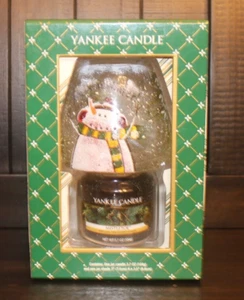 Yankee Snowman Shade Topper & Mistletoe Candle Gift Set - Picture 1 of 7