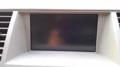 Pantalla de infoentretenimiento usada se adapta a: Nissan Murano 2005 pantalla tablero con navegación Foto 1 de 4