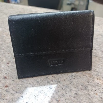 Nueva billetera Levi's de cuero triple para hombre negra Foto 1 de 4