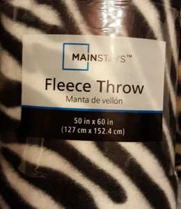 Mainstays Fleece Throw 50" X 60" - Picture 1 of 2