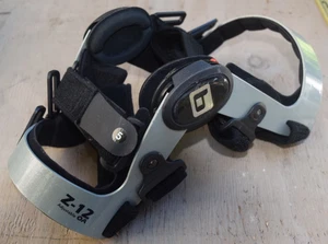 BLEDSOE Knee Brace Hinged Adjustable Z-12 OA Strapped Medium Left - Picture 1 of 4