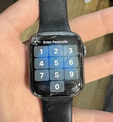 Apple Watch Series 4 44MM Aluminum Works “CRACKED DAMAGED” - Image 1 of 4