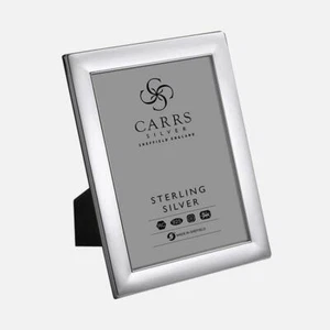 CARRS - Cornice portafoto in argento sterling semplice con retro in legno - 18 x 13 cm (7" x 5") - Foto 1 di 5