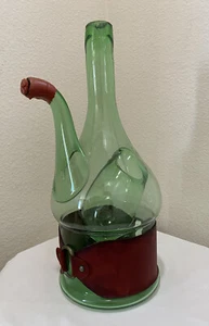 Jarra de vino italiana de vidrio verde cámara de hielo vidrio soplado cubierta de cuero MCM - Imagen 1 de 12
