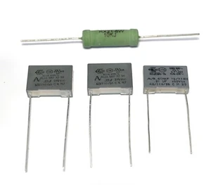 Kit de reparación de tocadiscos Ariston RD80 RD110 3 condensadores + 1 resistencia - Imagen 1 de 2