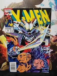 X-Men # 22 JULY Marvel Comics Book Xmenbox - Picture 1 of 8