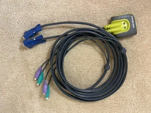 IOGEAR GCS612A 2-Port KVM Switch PS/2 VGA Monitor Mouse Keyboard  - Picture 1 of 4