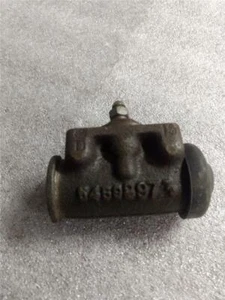 54598977 DELCO WHEEL CYLINDER NO BOX VINTAGE AUTO PART 1960'S ON USED AND NEW34 - Picture 1 of 1