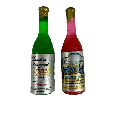 Juego de botellas de vino miniatura verde rojo para casa de muñecas Foto 1 de 4