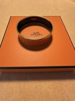 Brazalete Brazalete Vintage Hermes Paris Esmaltado, 2.5" Diámetro y 11/16" Alto/Ancho Foto 1 de 4