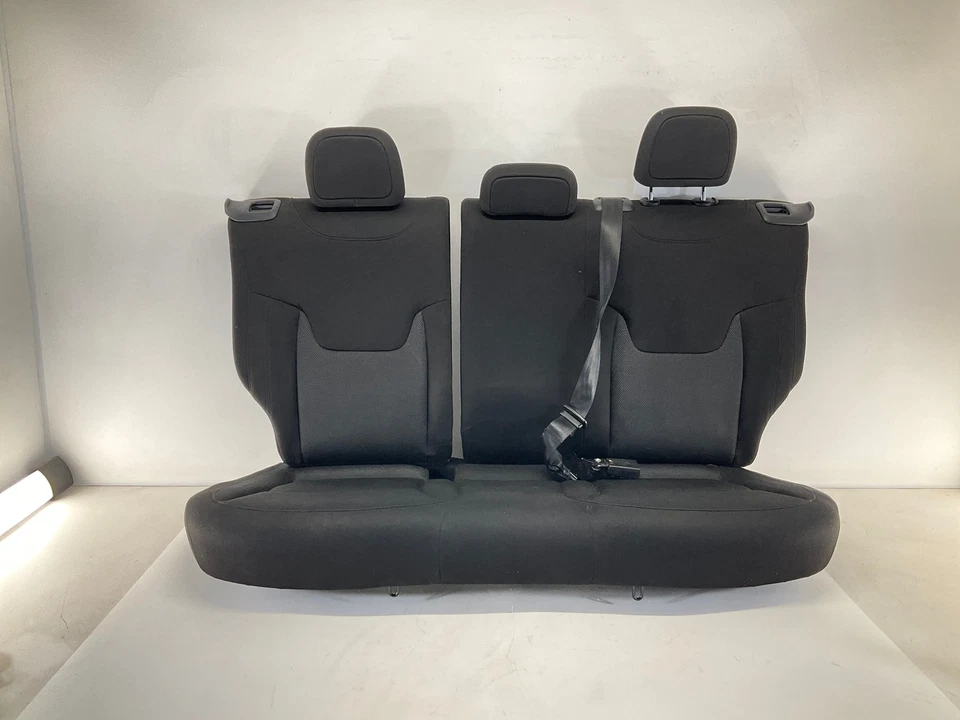 18-20 JEEP Renegade Rear Seat Foto 1 de 4