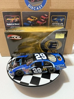 Kevin Harvick Elite #29 Powerade 2004 1/24 Nascar Diecast Foto 1 de 4
