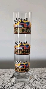 Jumbo 8 Unzen!! NASCAR SPEEDPARK SCHNAPSGLAS Sammlerstück Vintage tolles Geschenk - Bild 1 von 2