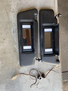 Espejo de maquillaje iluminado para Mercedes W124 W201 cuero negro excelente - Imagen 1 de 14