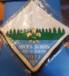 BSA MA-KA-JA-WAN Scout Reservation 1977 STAFF Neckerchief, new in bag - Picture 1 of 2