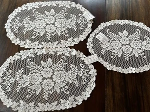 Lot 3 Heritage Lace Victorian Rose Ecru Placemat 13x18 And 2 Doily 13x20” New - Picture 1 of 8