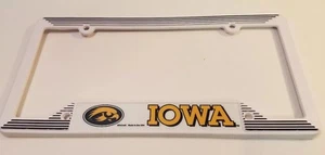 Marco de placa de matrícula de los Iowa Hawkeyes ¡NUEVO! ¡Envío gratuito de la NCAA! - Imagen 1 de 2
