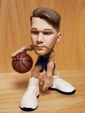 Luka Doncic (Dallas Mavericks) 6 inch NBA SMALL-STARS Minis 77 Action Figure Cover