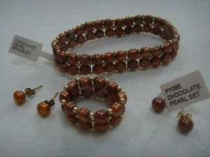 CHOCOLATE FAUX PEARL SET BRACELET RING & 2 SETS OF EARRINGS - Picture 1 of 1