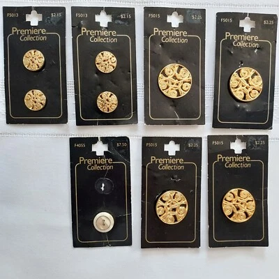 Vintage Buttons Premiere Collection Made in Italy F5013 F5015 F4055 NEW Lot 9 - Image 1 of 3