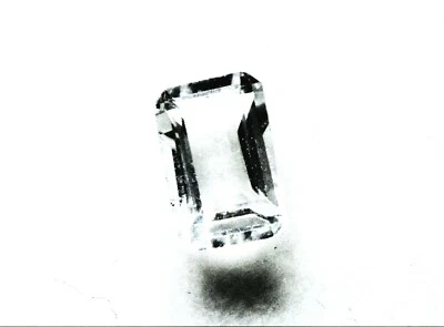 MUY BONITO TOPACIO BLANCO CORTE ESMERALDA 6 x 4 mm Sudáfrica grado B - C Foto 1 de 2