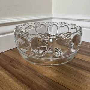 Vintage TIFFANY & CO Apple Rimmed Crystal Fruit Bowl 8”x 5” signed - Picture 1 of 6