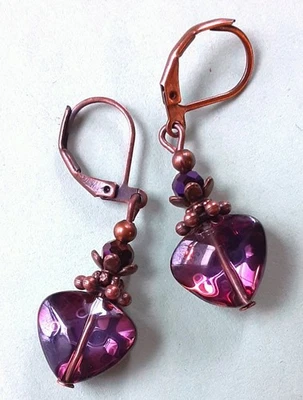Brinco de cristal coração BORGONHA PRETO colorido COBRE LEVERBACK feito à mão XX - Imagem 1 de 4