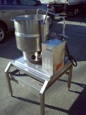 Groen Steam Kettle with Stand