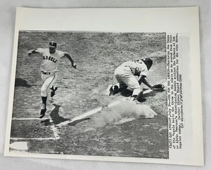 MLB 1962 07/14 AP WirePhoto-Elston Howard, Yankees/Joe Koppe, Angels - Picture 1 of 2