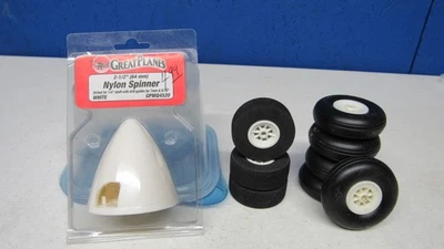 NOS GREAT PLANES GPMQ4520 Nylon spinner 2-1/2" 64mm  1/4" 7mm & 5/16 + TIRES LOT - Image 1 of 2