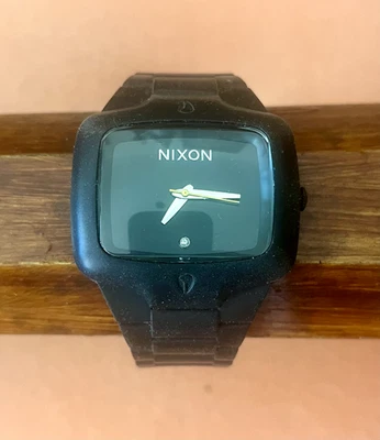 NIXON MENS YES IT IS REAL THE RUBBER PLAYER STAINLESS STEEL New Battery! - image 1 of 4