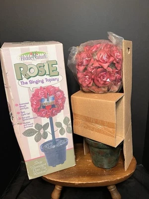 RARE Gemmy Hidden Nature Rosie Singing Topiary Somewhere ~Over The Rainbow~ NEW - Image 1 of 4